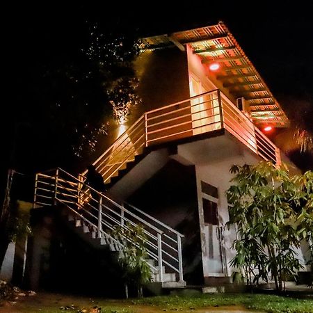 Stairway Way To Heaven Apartment อัมบาลังโกดา ภายนอก รูปภาพ