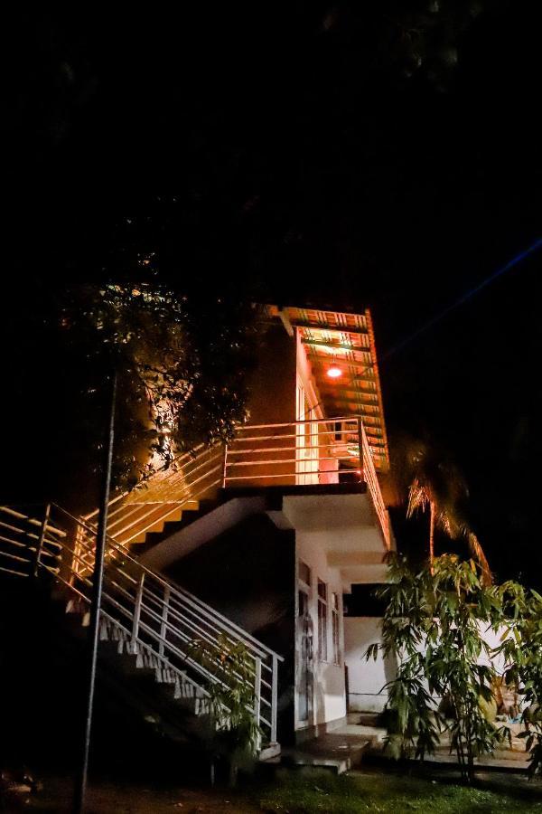 Stairway Way To Heaven Apartment อัมบาลังโกดา ภายนอก รูปภาพ